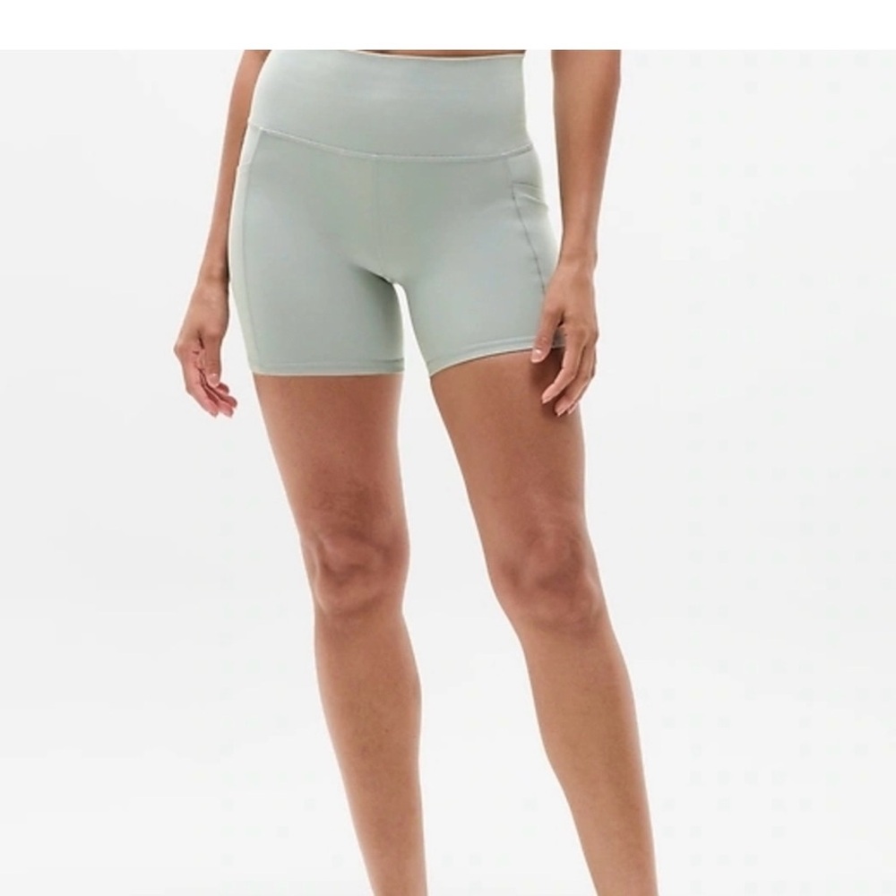 Women's Salutation Stash High Rise 5" Short (Vera)